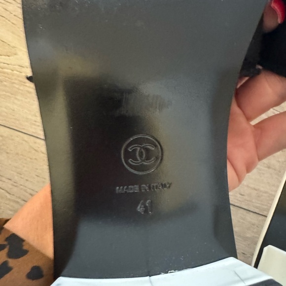 Chanel Sandals 41 - Picture 7 of 8